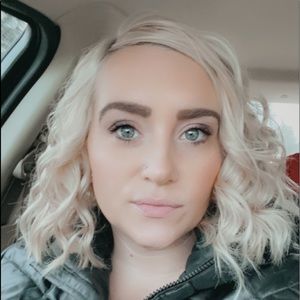 Meet your Posher, Lacey